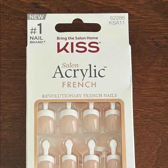 Kiss Women's Acrylic French Manicure Set NWT - Picture 2 of 11